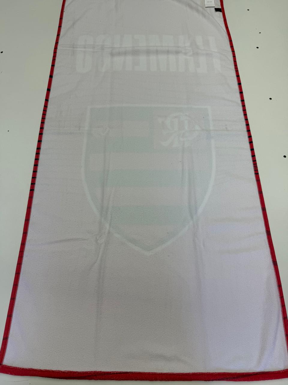 TOALHA AVELUDADA OFICIAL DO FLAMENGO VERMELHA