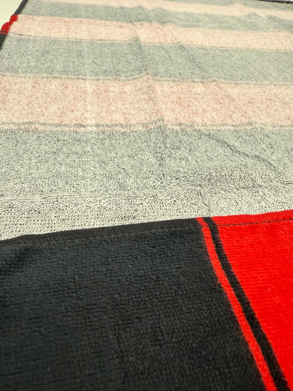 TOALHA ESTAMPADA OFICIAL FLAMENGO LISTRADA
