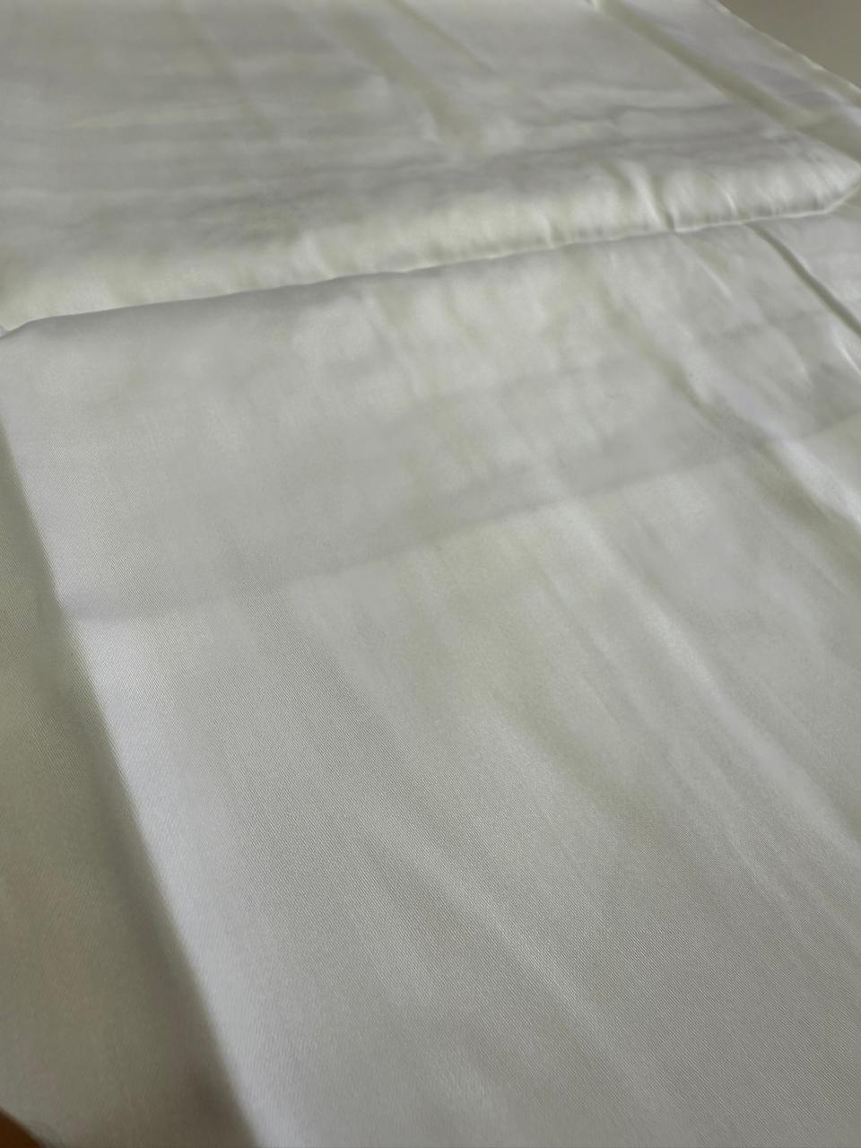 Fronha Percal 300 Fios Fio Penteado 50 cm x 70 cm Branca