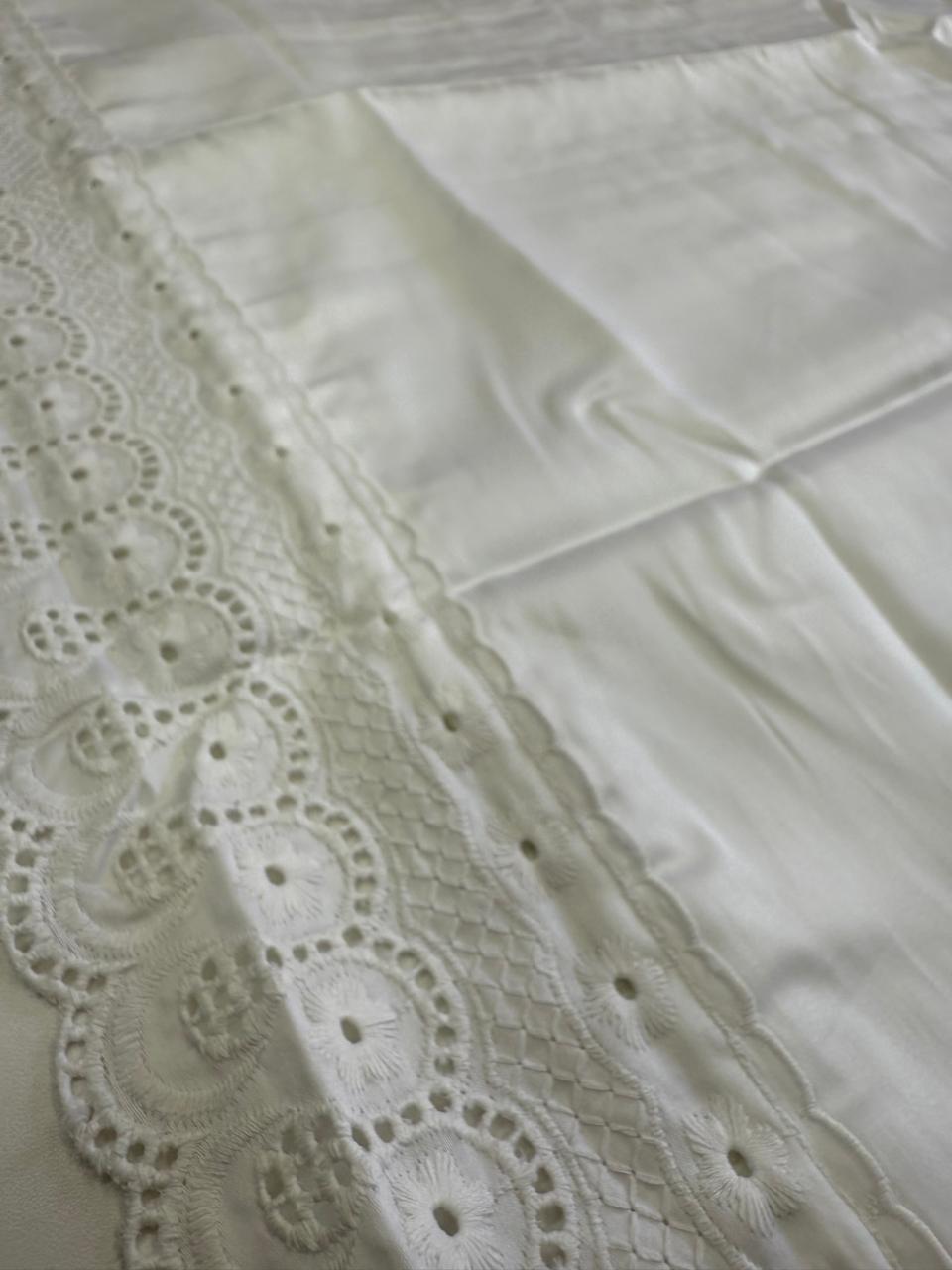 Fronha Percal 300 Fios Fio Penteado 50 cm x 70 cm Branca