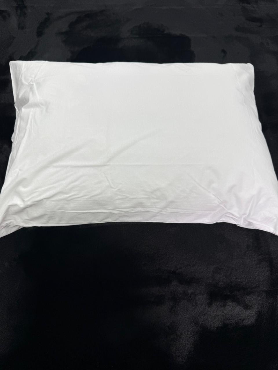 PROTETOR DE TRAVESSEIRO IMPERMEÁVEL BRANCO 50 cm x 70 cm