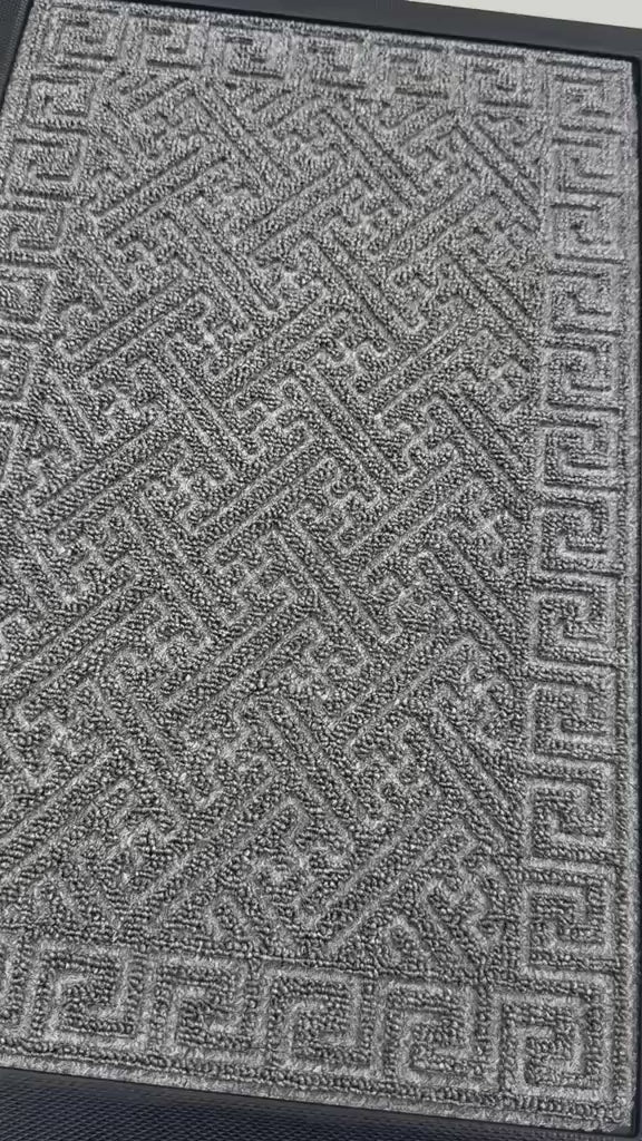 TAPETE PORTA LIMA 40 cm x 60 cm DES. 001 CINZA